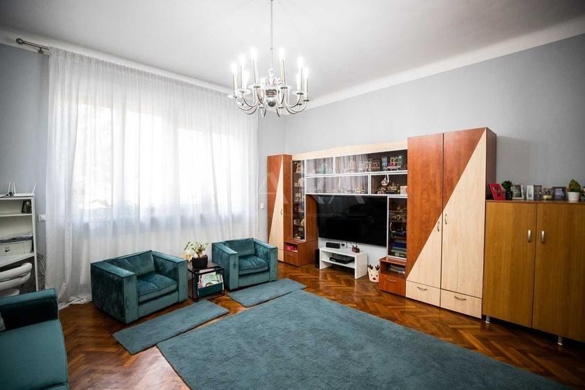 Apartament cu 3 camere decomandat în Mărăști