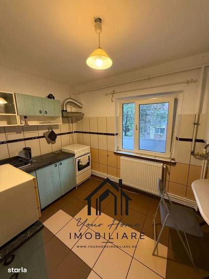 Apartament cu 3 camere decomandat în Lăpuș