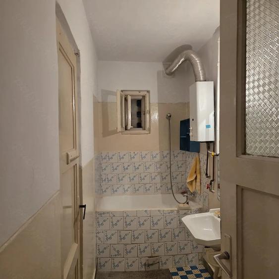 Apartament cu 2 camere semidecomandat în Floreasca