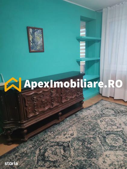 Apartament cu 2 camere semidecomandat în Berceni