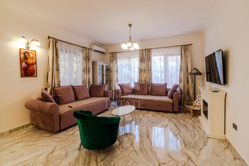 Casă individuală cu 6 camere cu Piscina în Chișoda