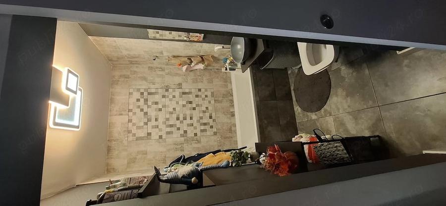 Apartament cu 4 camere decomandat în Centrul Vechi