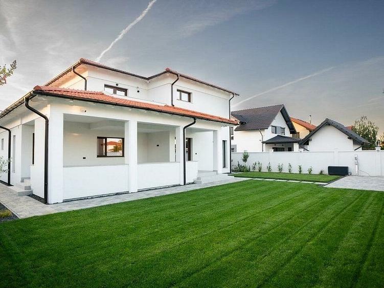 Casă individuală cu 5 camere cu Canalizare în Ciarda Roșie