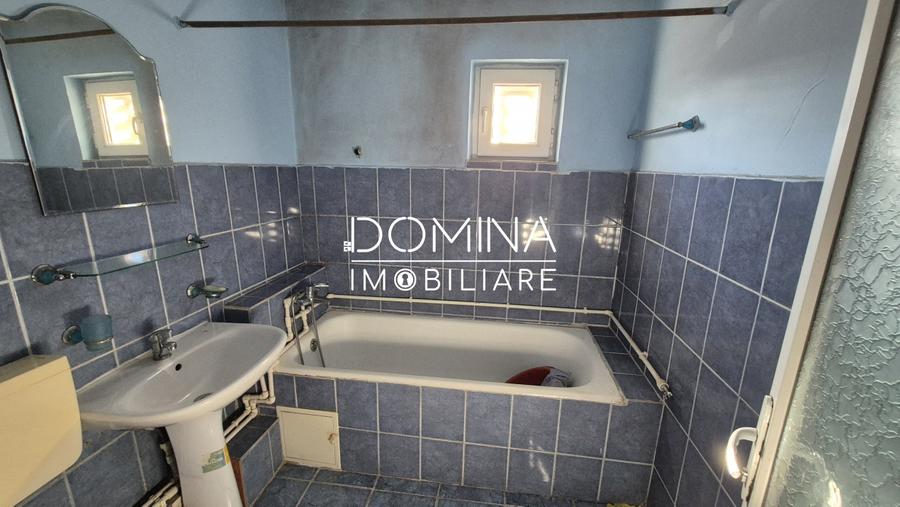 Vânzare apartament 3 camere, et. 2, situat în Rovinari, str. Plopilor - 7