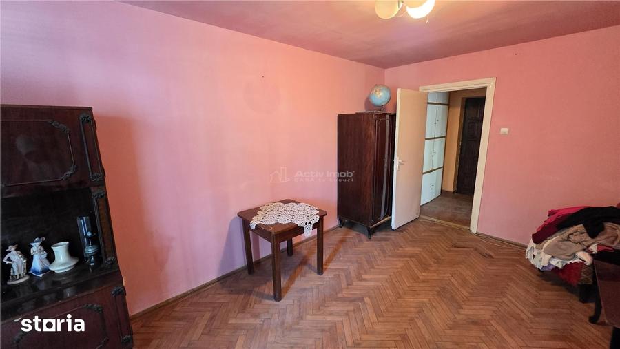 Apartament cu 2 camere decomandat, mobilat în Central