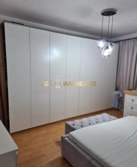 Apartament cu 3 camere decomandat, mobilat în Baicului