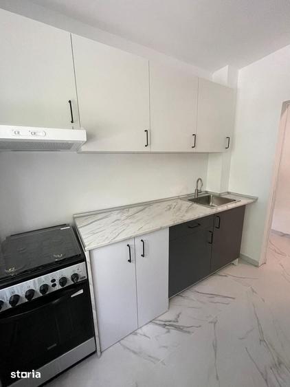 Apartament cu 3 camere semidecomandat în Drumul Taberei