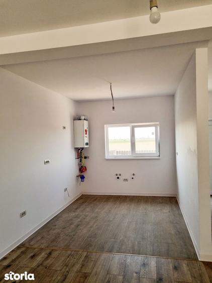 Casă cu 1 camere cu Teren 320 Mp în Bucovăț