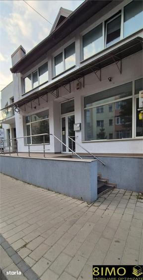 Spațiu comercial, de 57 mp, în Policlinica