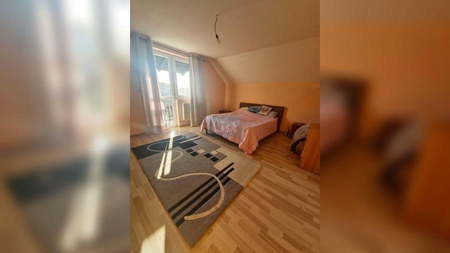 Casă cu 5 camere cu Canalizare în Sud-Est