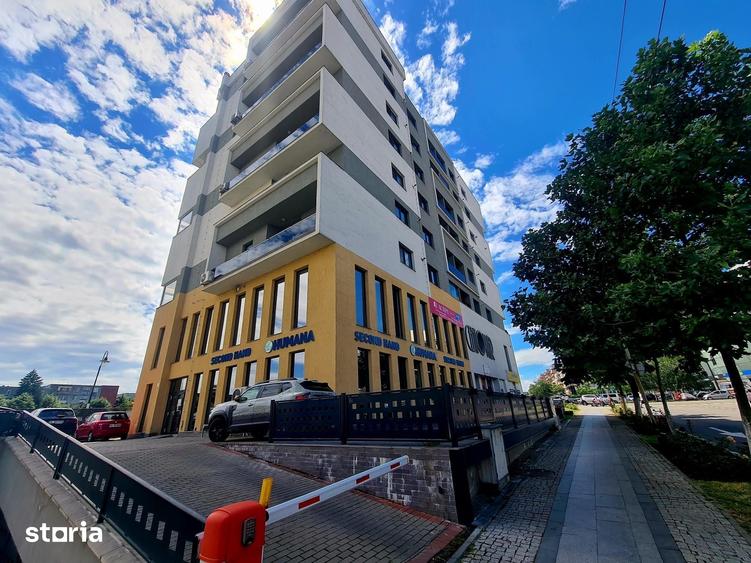 Spațiu comercial, de 200 mp, în Ultracentral