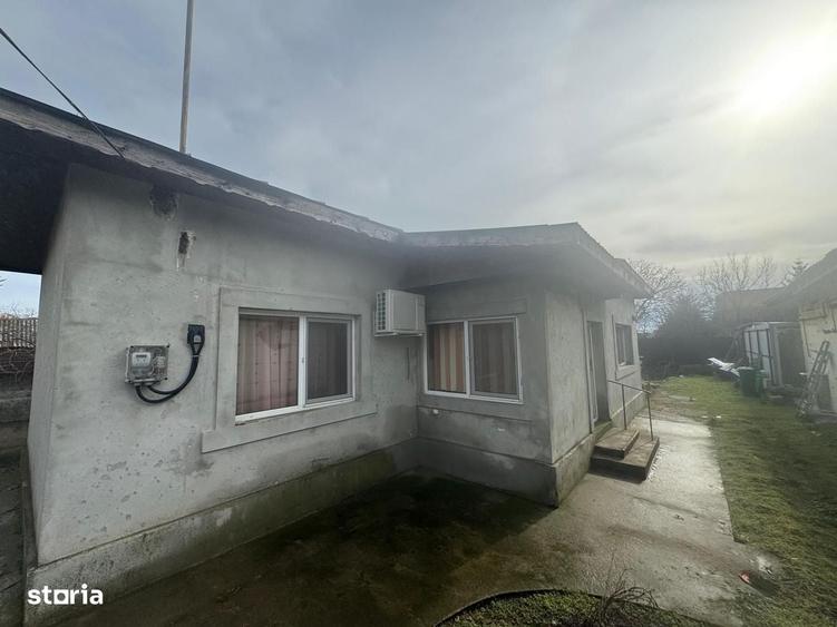 Casă cu 3 camere în Uiești