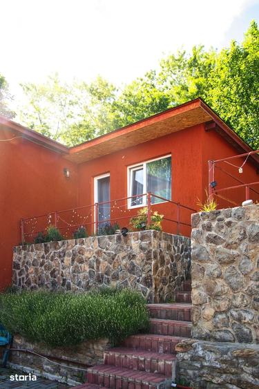 Casă cu 5 camere cu Teren 1582 Mp în Feleacu