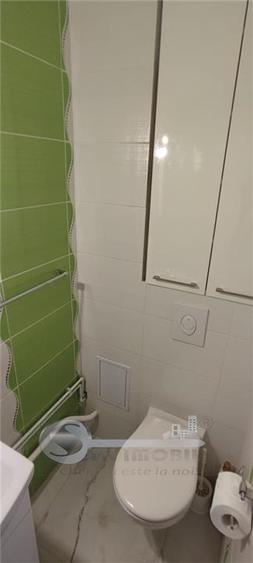 Apartament cu 3 camere decomandat în Dacia
