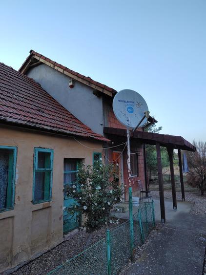 Casă individuală cu 3 camere cu Teren 2880 Mp în Crai Nou