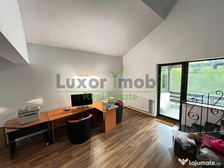 Casă cu 8 camere cu Teren 800 Mp în Bucium