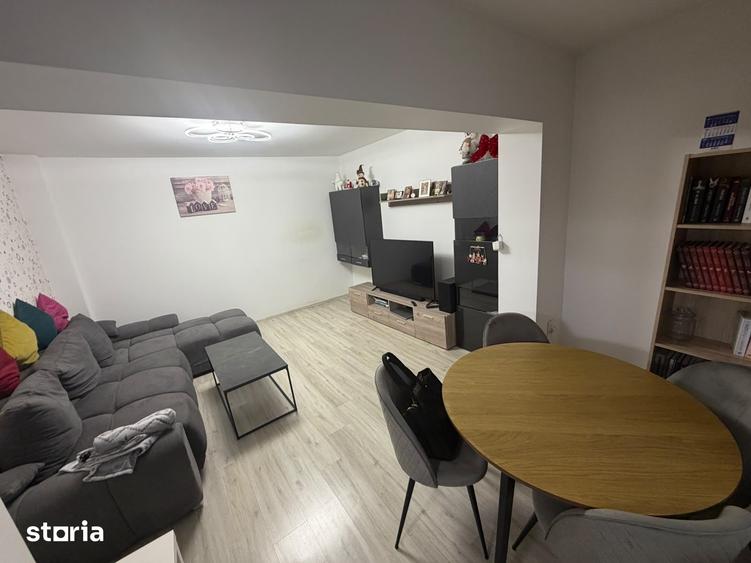 Casă cu 3 camere cu Teren 285 Mp în Dobroești