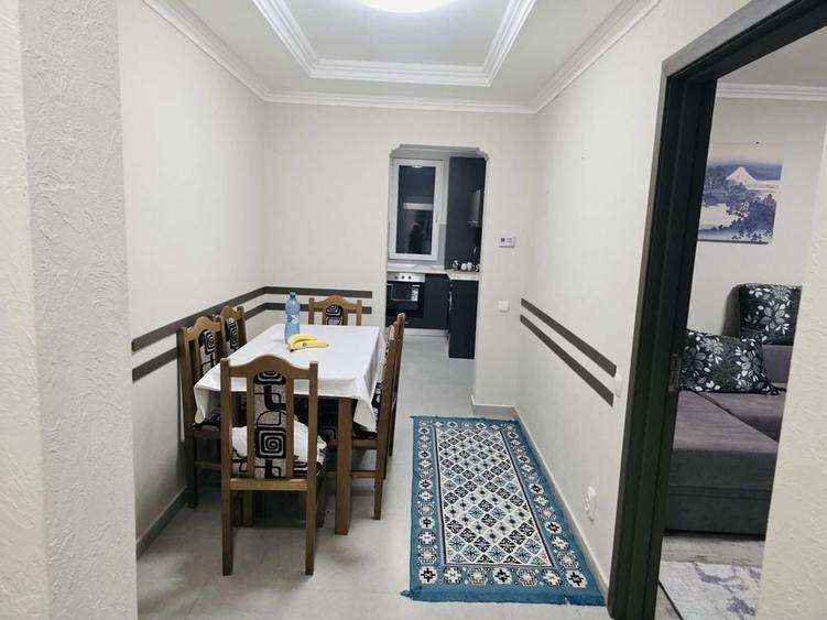Apartament cu 2 camere decomandat în 1 Mai