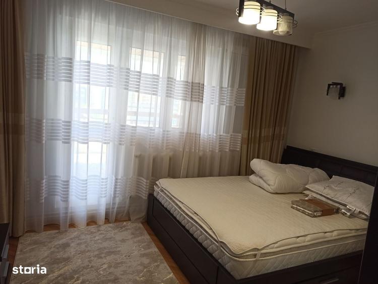 Apartament cu 3 camere decomandat în Ultracentral