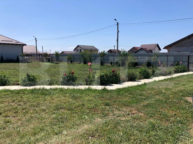Casă individuală cu 1 camere cu Teren 1000 Mp în Nord
