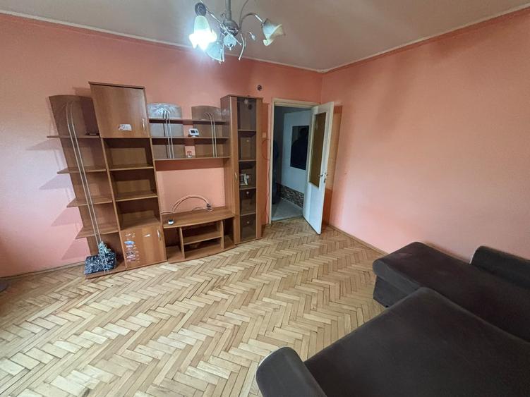 Apartament cu 2 camere semidecomandat în Alexandru cel Bun
