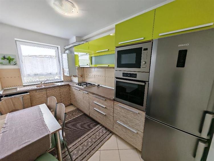 Apartament cu 2 camere decomandat, mobilat în Avantgarden
