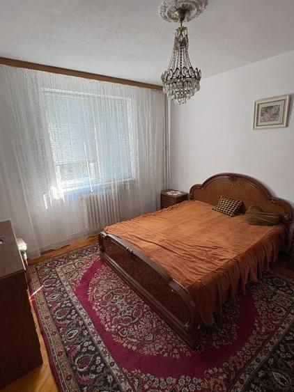 Apartament cu 2 camere decomandat în 1 Mai