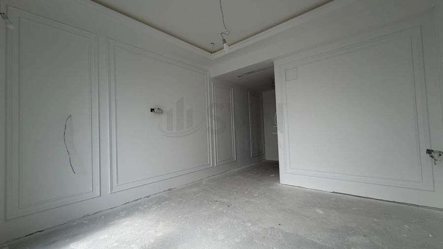 Apartament cu 3 camere decomandat în Pipera