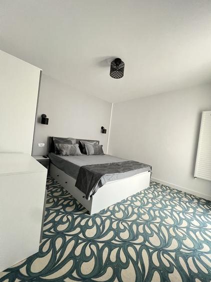 Apartament cu 2 camere decomandat în Trocadero