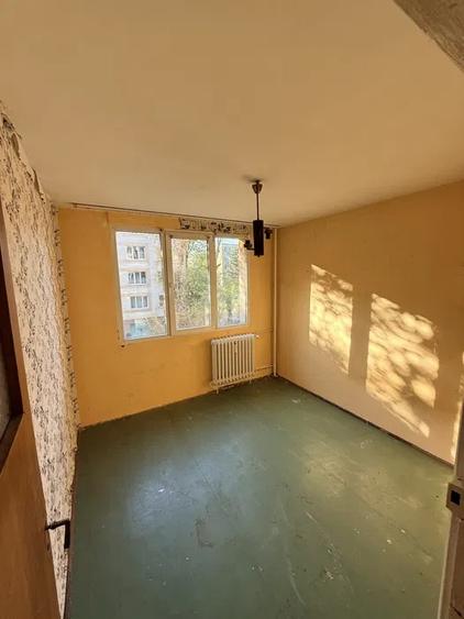 Apartament cu 3 camere decomandat, mobilat în Drumul Taberei — fotografia 3