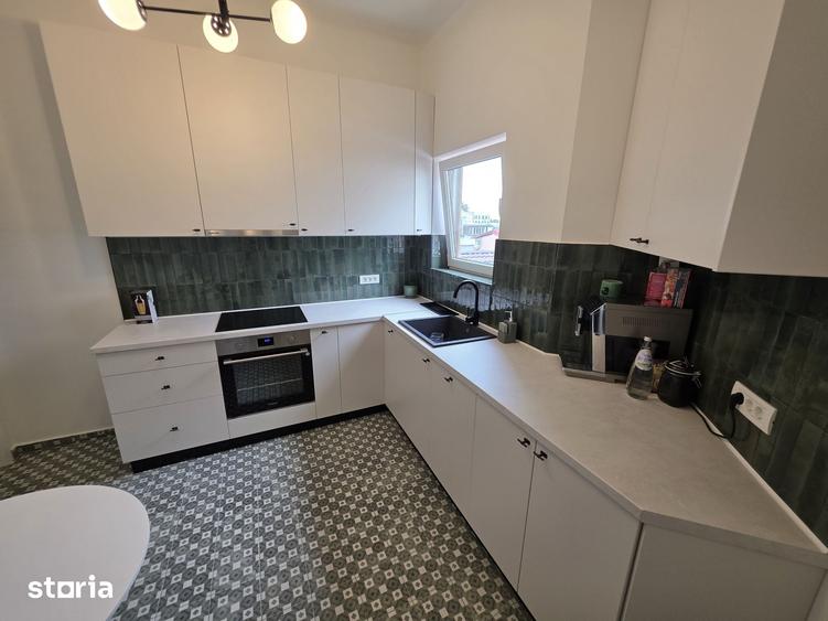 Apartament cu 3 camere în Victoriei