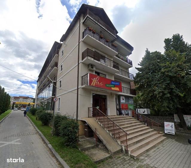 Spațiu comercial, de 400 mp, în Curtea de Argeș