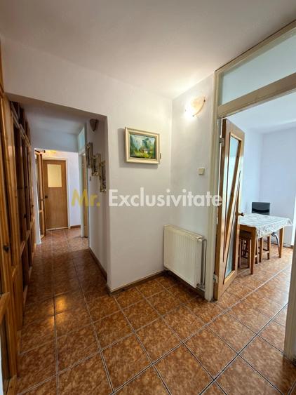 Apartament cu 3 camere decomandat în Central
