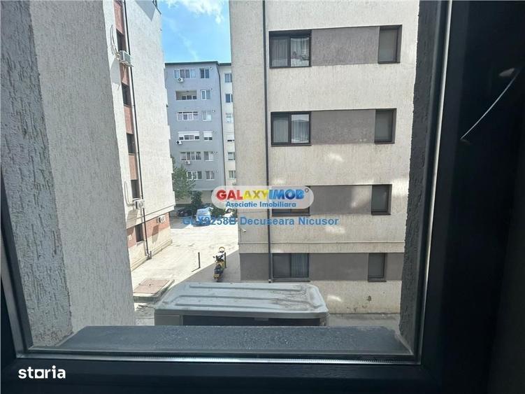 Garsonieră în Roșu