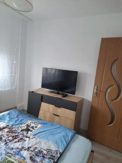 Apartament cu 3 camere decomandat în Fântânele