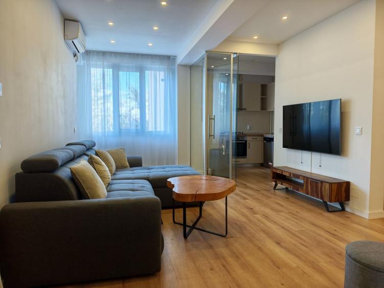 Apartament cu 2 camere, mobilat în Ghencea
