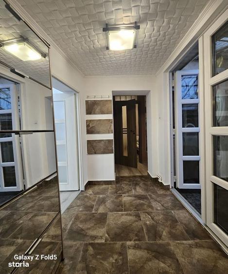 Casă cu 3 camere în Central