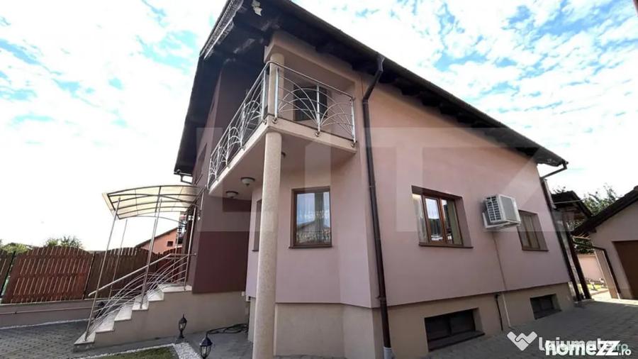 Casă cu 4 camere cu Teren 400 Mp în Micești