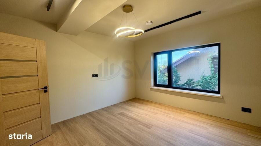 Casă cu 4 camere decomandat în Băneasa