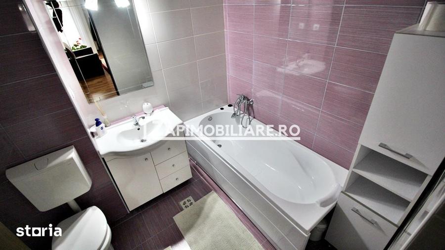 Apartament cu 2 camere decomandat în Libertății