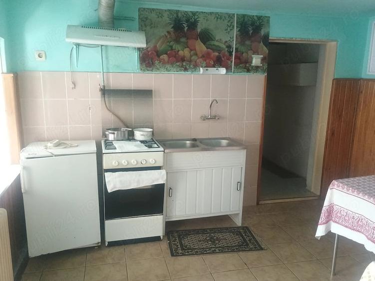 Casă cu 2 camere cu Teren 400 Mp în Central