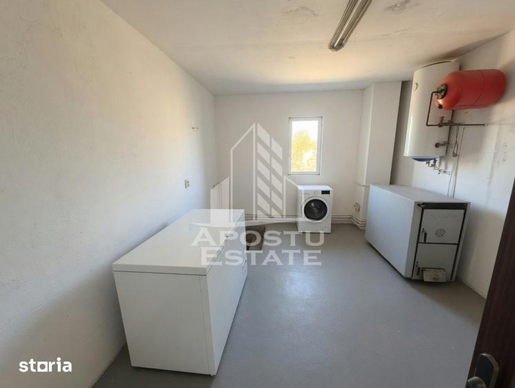 Casă cu 5 camere cu Teren 719 Mp în Periam