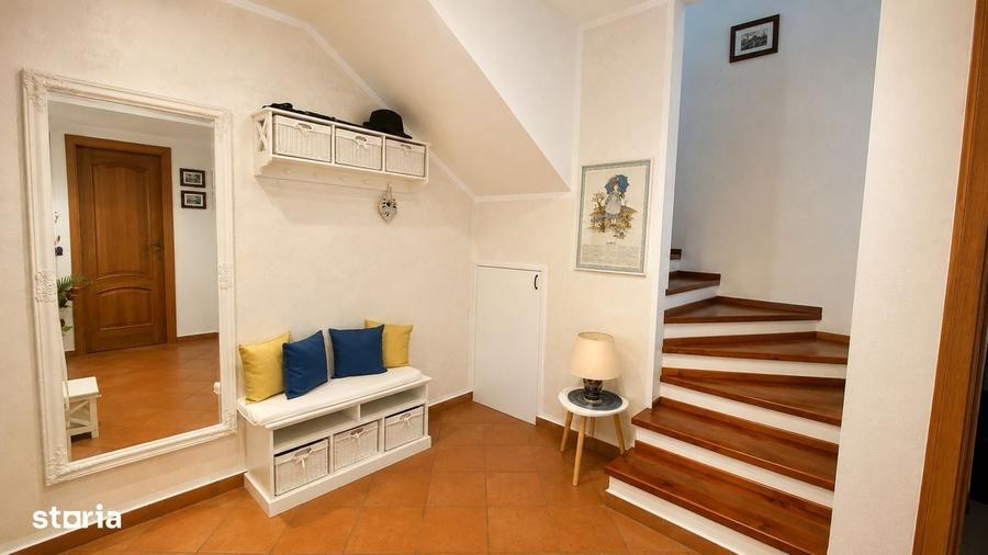 Casă cu 4 camere în Cordău