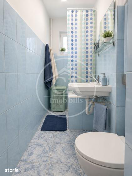 Apartament cu 3 camere semidecomandat în Rogerius