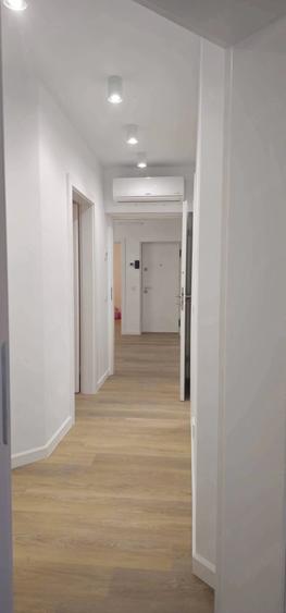 Apartament cu 3 camere decomandat în Faleză