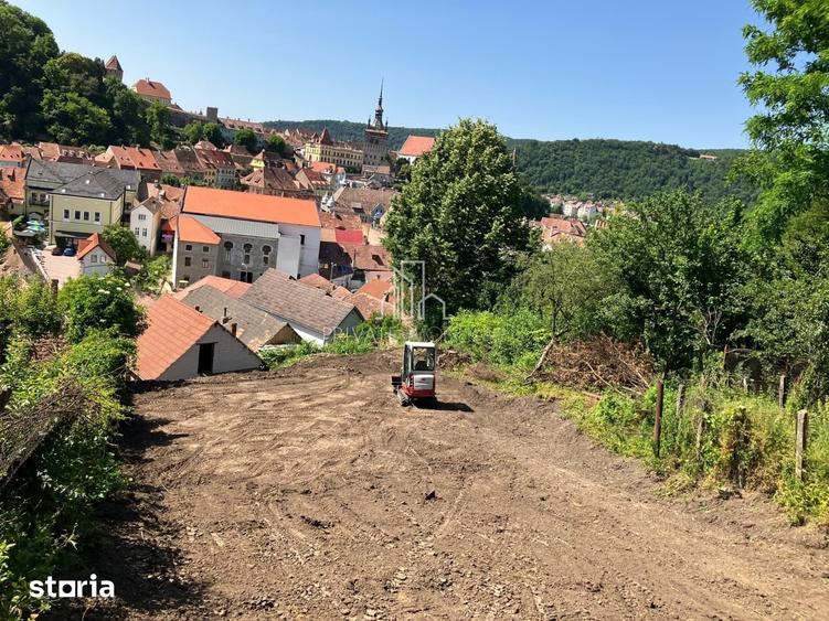Casă cu 3 camere cu Teren 902 Mp în Central