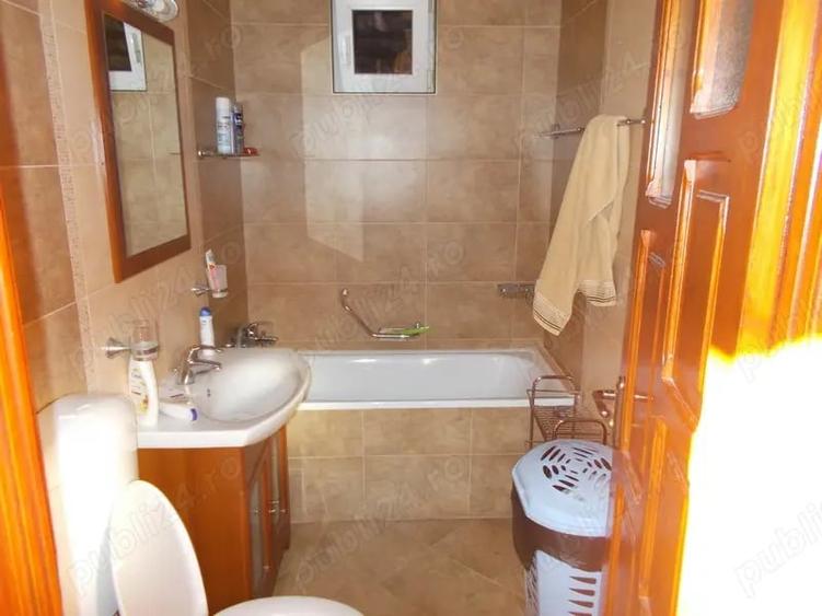 Casă cu 4 camere în Ghirodei
