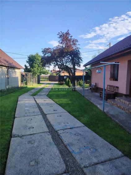 Casă cu Teren 780 Mp în Lipănești