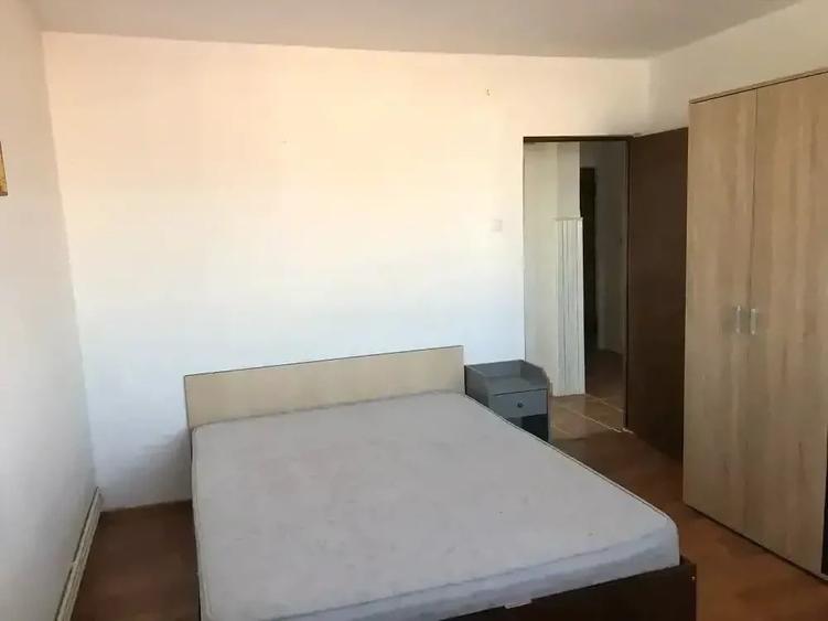 Apartament cu 2 camere decomandat în Olimpia-Stadion