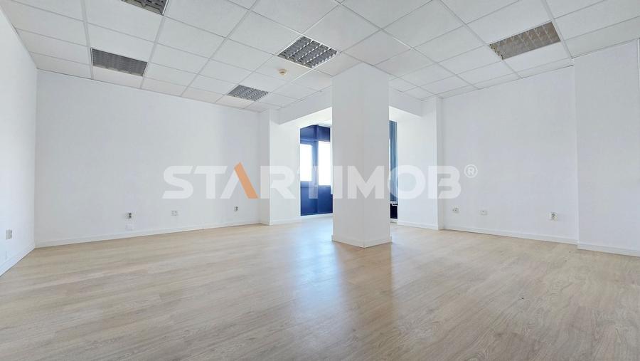 Birou, de 74.910003662109 mp, în Centrul Civic